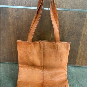 Elegant Tan Leather Tote Bag